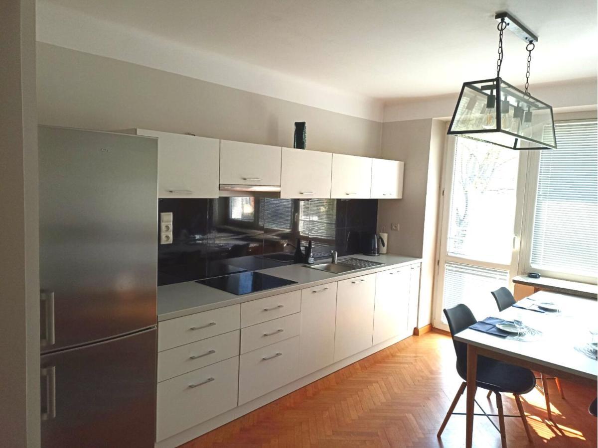 Waszyngtona Apartamenty Luna Bialystok Szpital Kliniczny 300 M Kültér fotó
